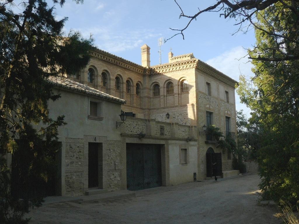 Vivienda Principal Torre De Campos Guest House Ainzon Exterior photo